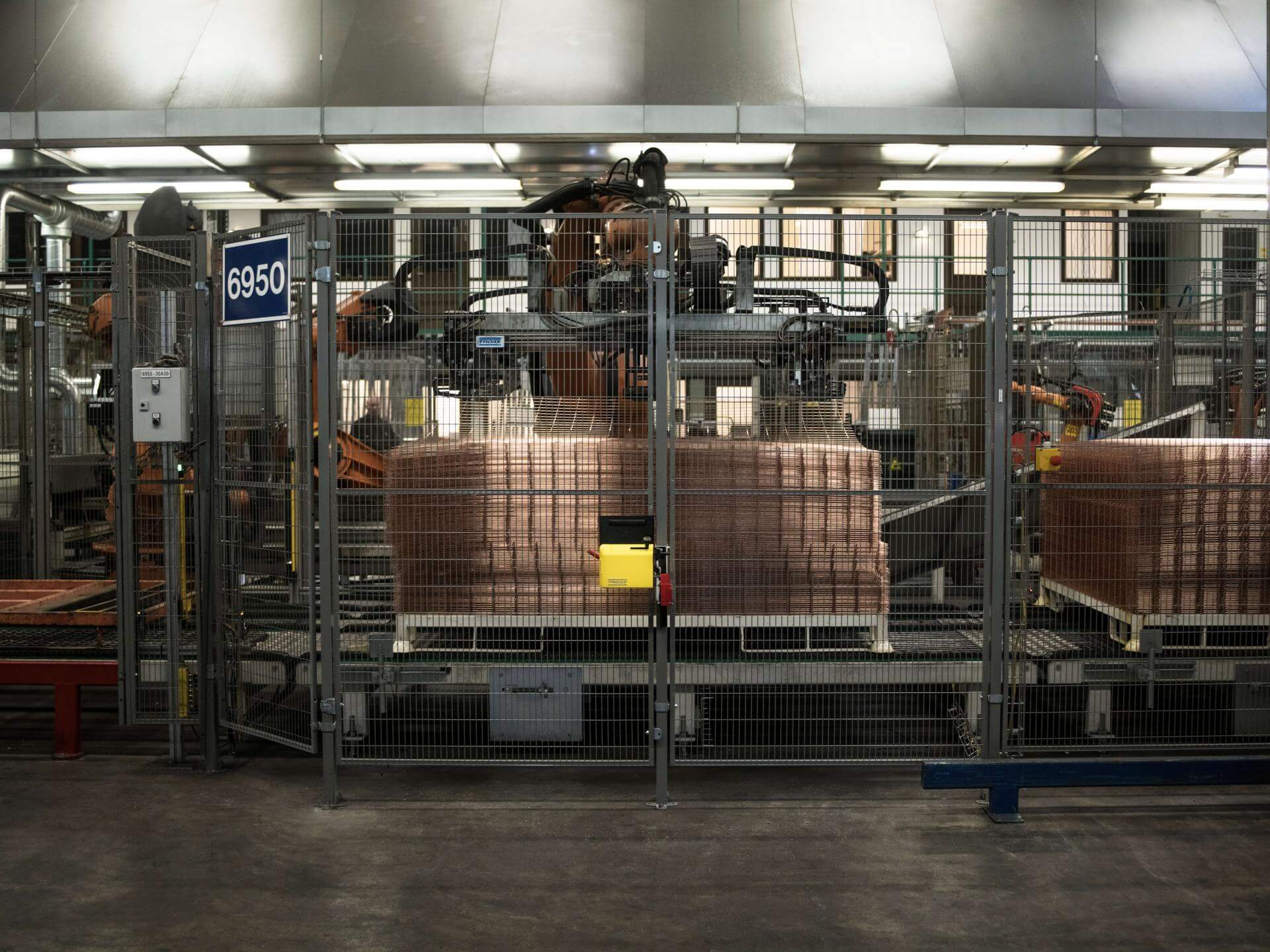 Troax machine guarding used in a robot cell