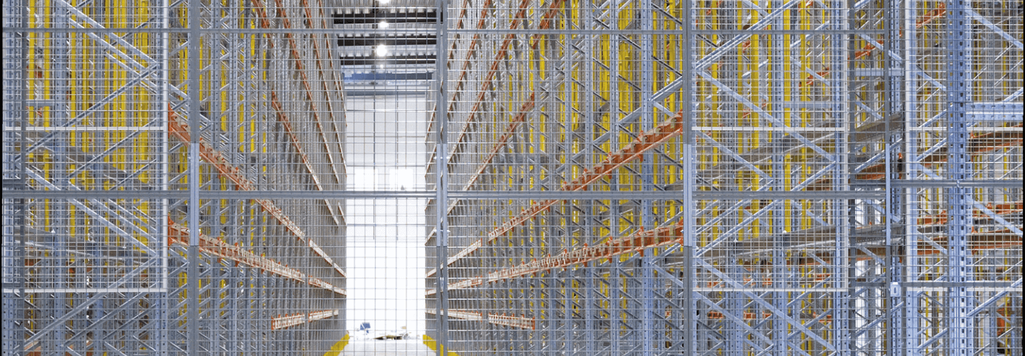 Pallet rack enclosure-corridore.jpg Pallet rack enclosure-corridore.jpg